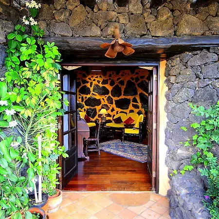 Cora - Beheizter Pool, Sauna, Traumhafter Meerblick, Billiard, Tischtennis, Sehr Ruhig Feriehus *