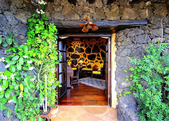 Cora - Beheizter Pool, Sauna, Traumhafter Meerblick, Billiard, Tischtennis, Sehr Ruhig Feriehus *