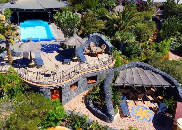 Cora - Beheizter Pool, Sauna, Traumhafter Meerblick, Billiard, Tischtennis, Sehr Ruhig Feriehus